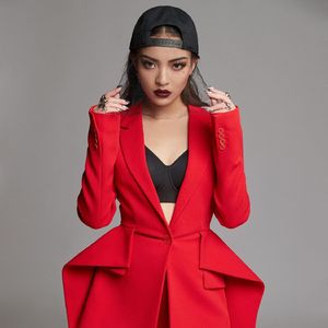 俄罗斯女人吞精囗交
