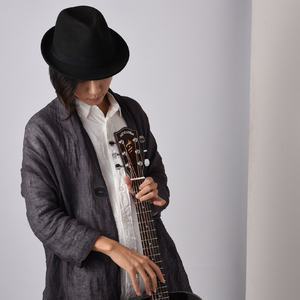 俄罗斯女人吞精囗交
